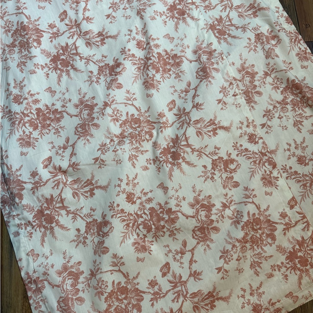 Laura Ashley walled Garden blush pink Floral Pillowcase - White and Pink